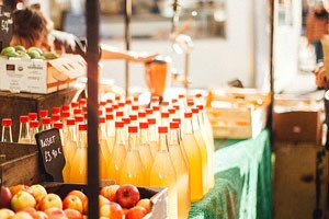 罗马诺：那不勒斯未与斯特林谈判，富勒姆在关注他的情况，那不勒斯vs罗马比赛